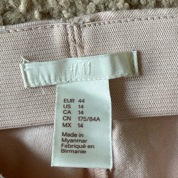 Pants - Picture 3 of 11